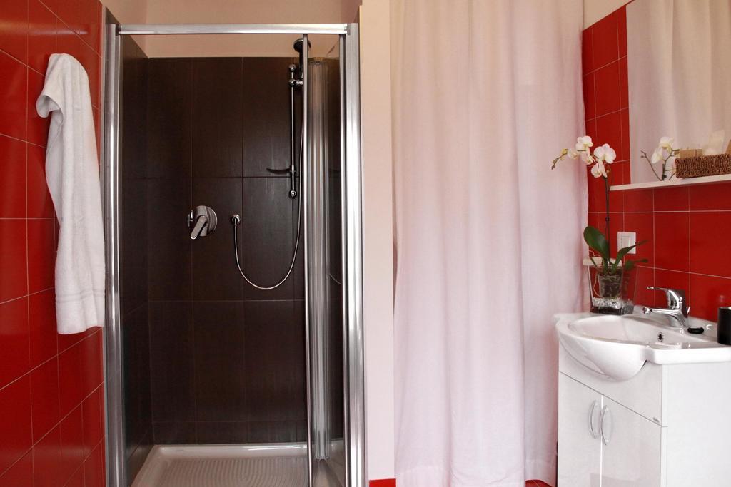 Residenza Giacomuzzi Bed and Breakfast Mestre Rum bild