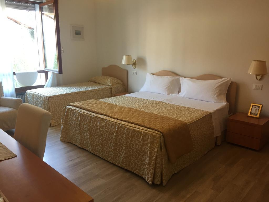 Residenza Giacomuzzi Bed and Breakfast Mestre Exteriör bild